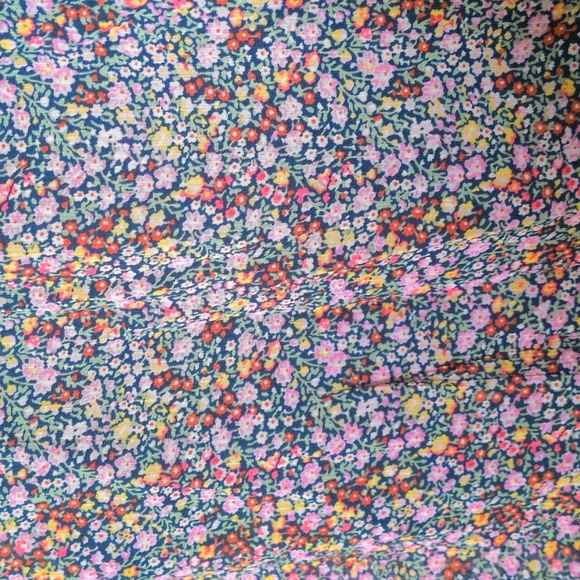 Old Navy Micro Floral Lined Tunic Top Size Large - Picture 9 of 9